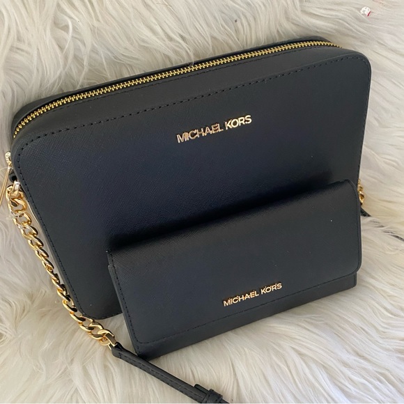 Michael Kors Jet Set Large Saffiano Leather Crossbody bag & wallet - Picture 4 of 16